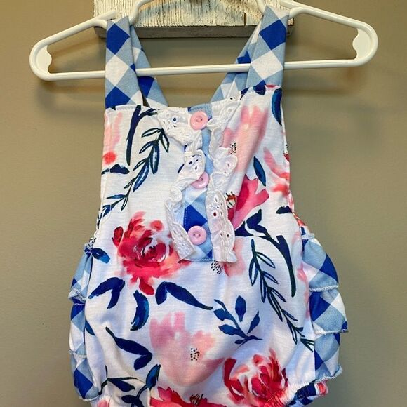 Baby Girl Floral Boutique Onesie 3-6 Months - Picture 1 of 4
